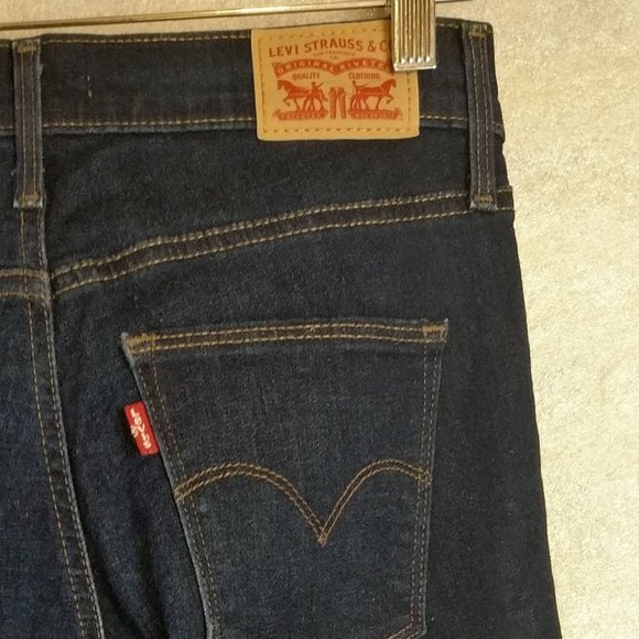 Levi's Midrise Canyon Slimming Bootcut dark wash Jeans 89%Cotton Zip Fly 28 TALL - Picture 7 of 11